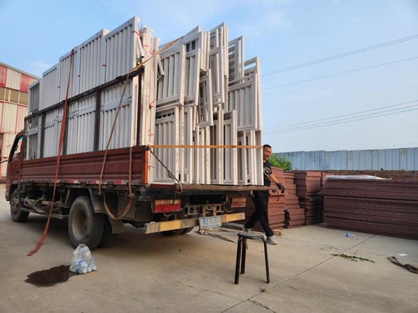 空調(diào)外機(jī)罩發(fā)貨